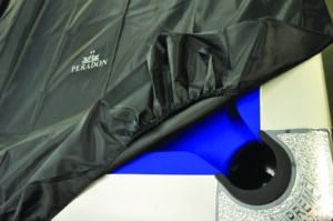 Peradon Fitted Black Dust Cover