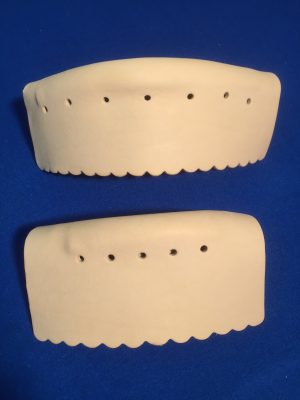 Leatherkraft Narrow Bow Pocket Leathers - Image 2